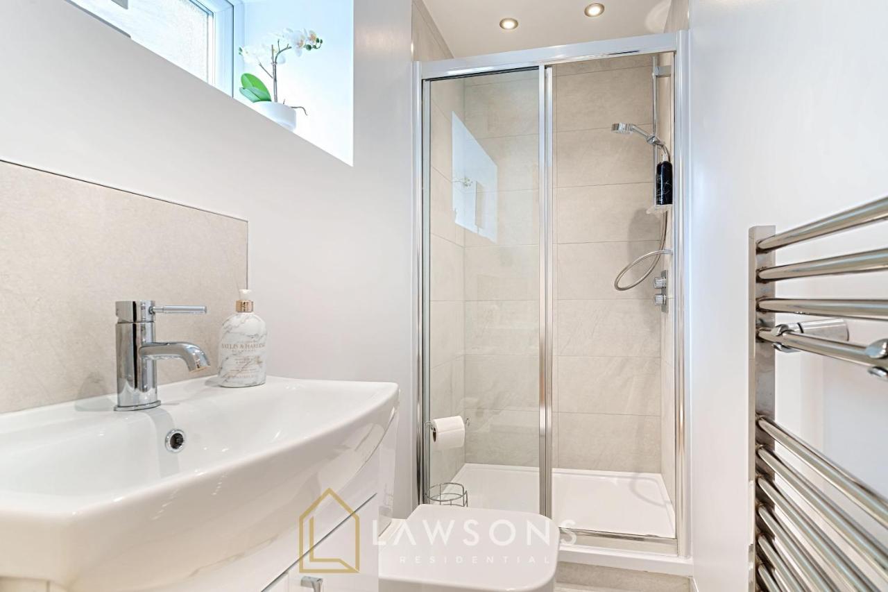 Stylish Living By Lawsons - 3 En Suites Windsor Luaran gambar
