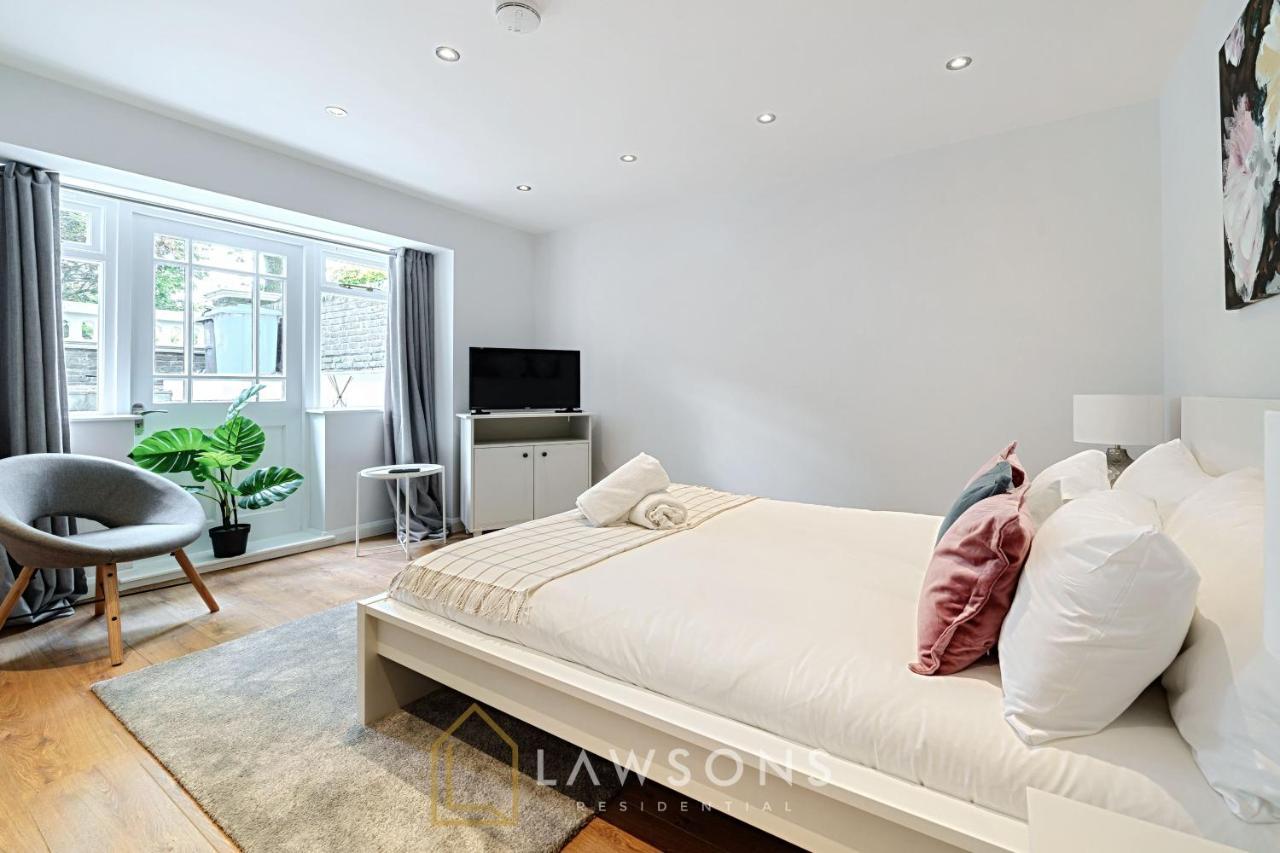 Stylish Living By Lawsons - 3 En Suites Windsor Luaran gambar