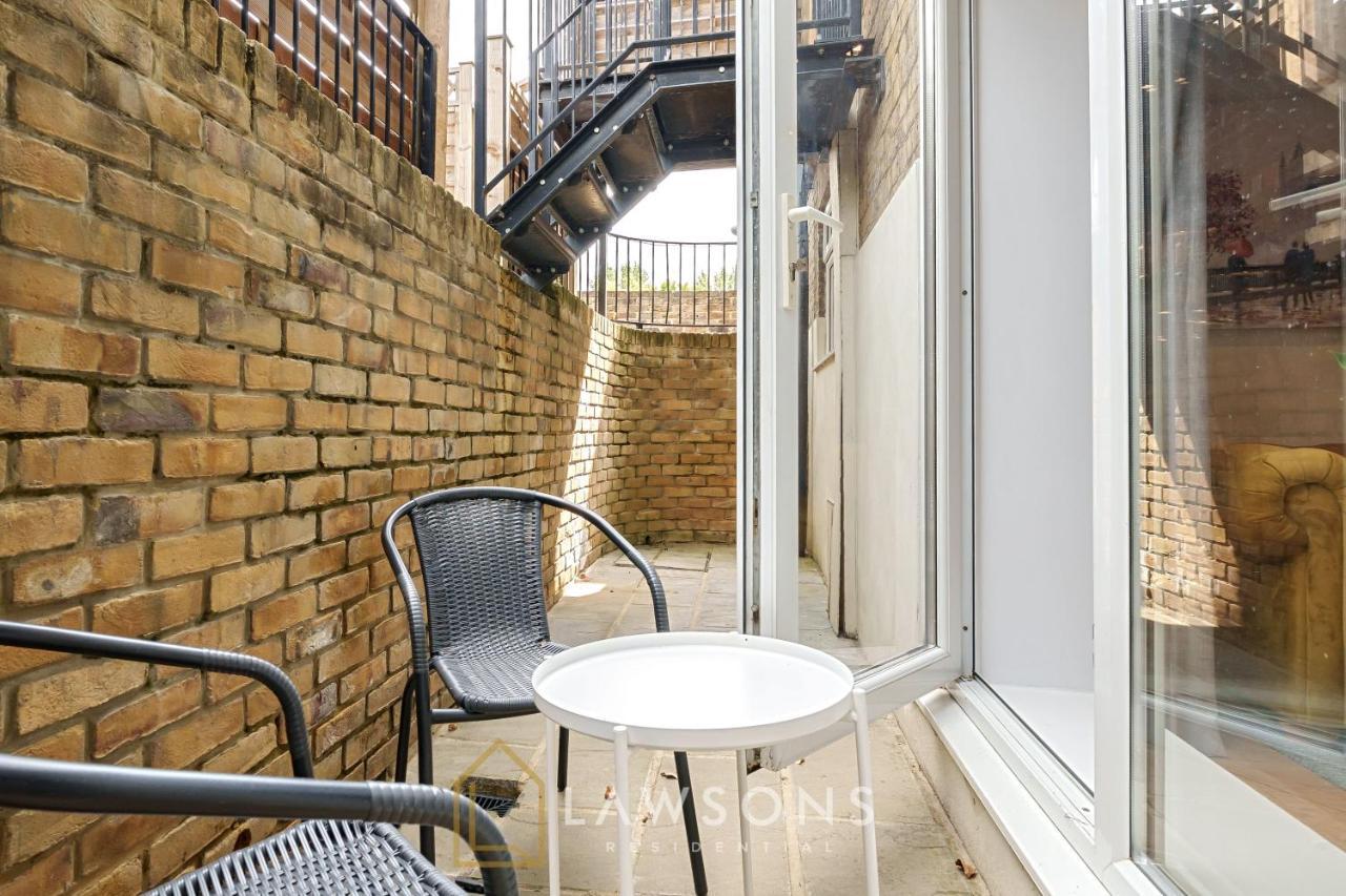 Stylish Living By Lawsons - 3 En Suites Windsor Luaran gambar